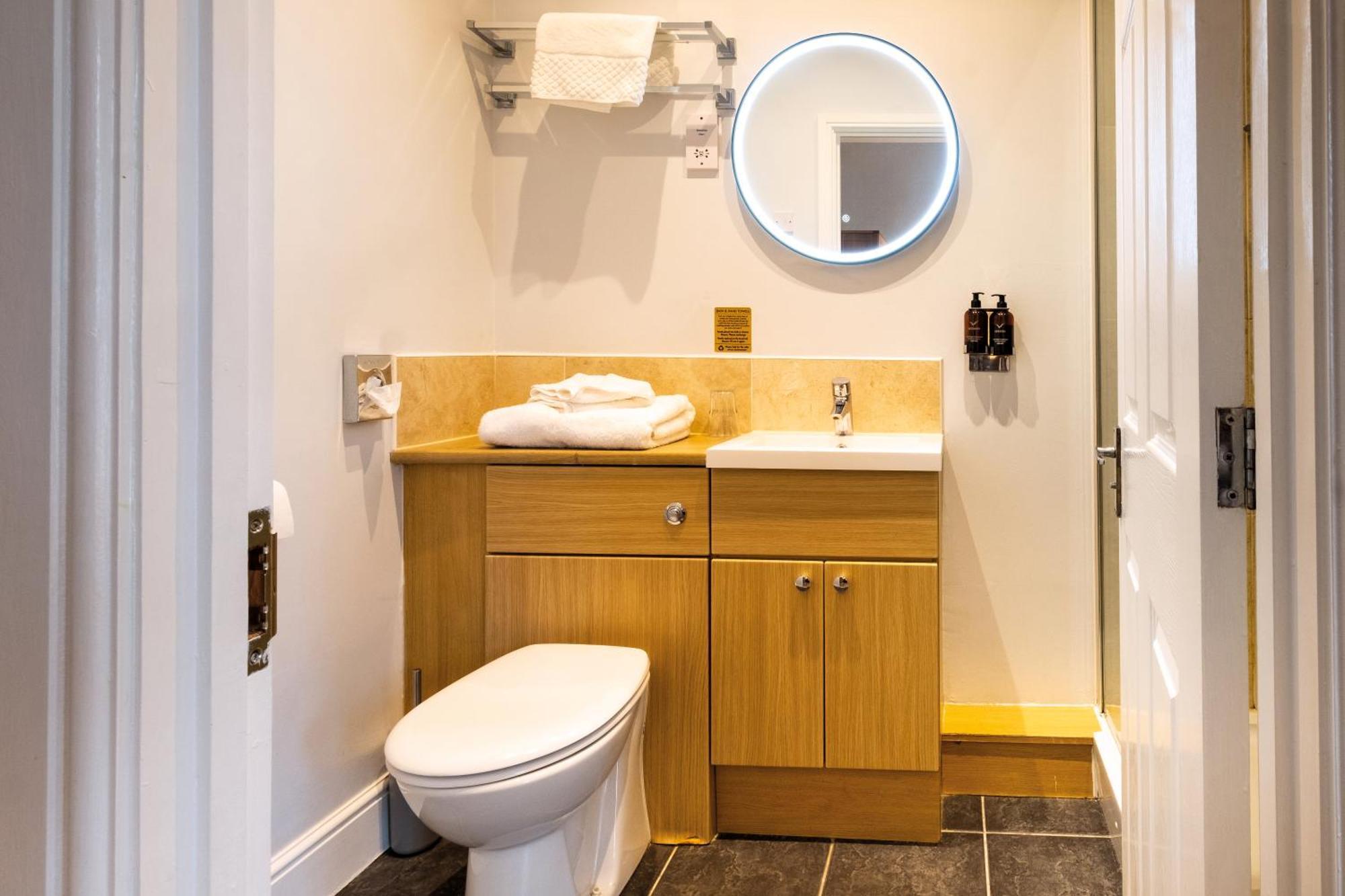 The Coach House Suffolk Hotel Лоустофт Екстериор снимка